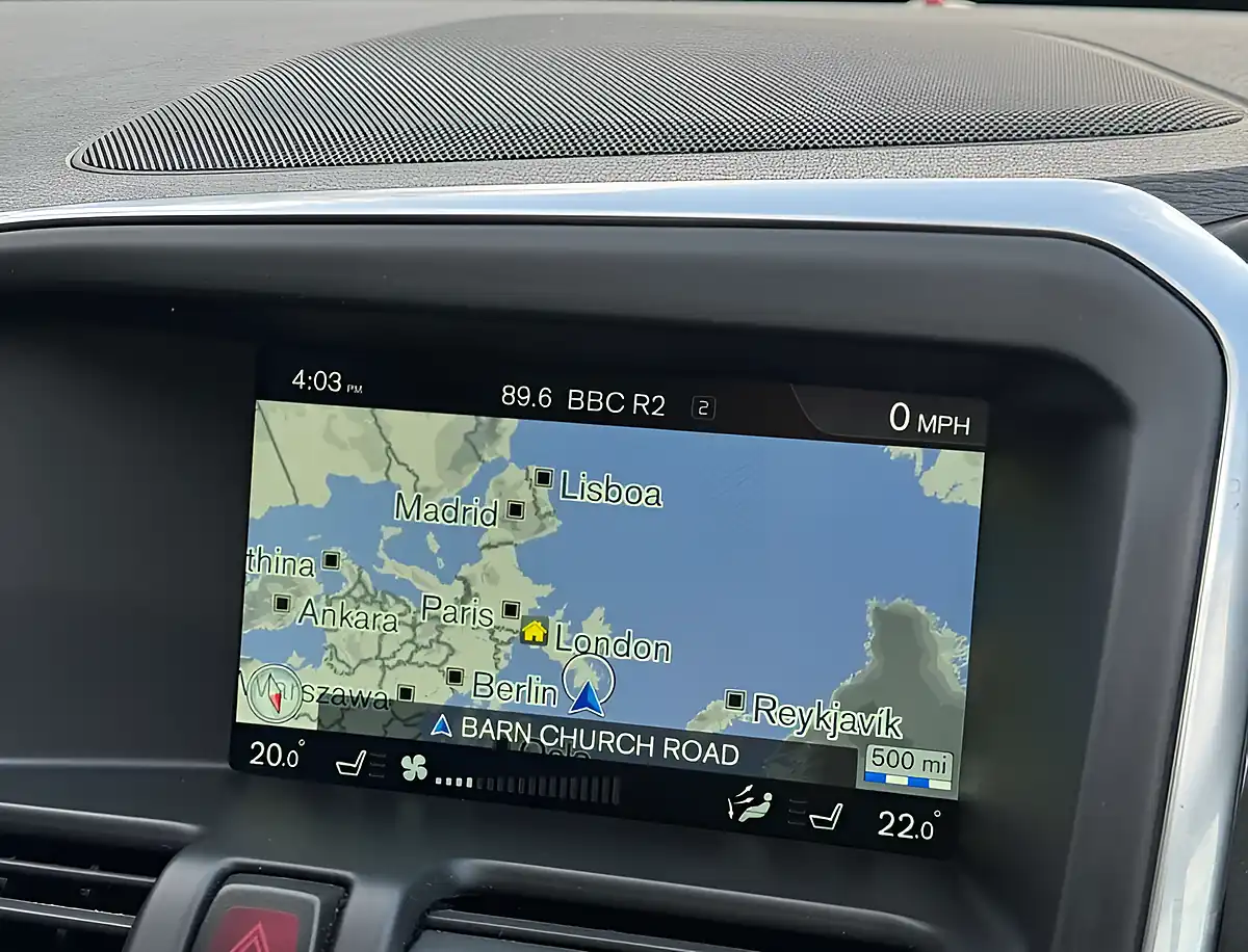 Used 2016 Volvo XC60 R-Design Luxury Nav Ice White - Interior and Exterior details 13