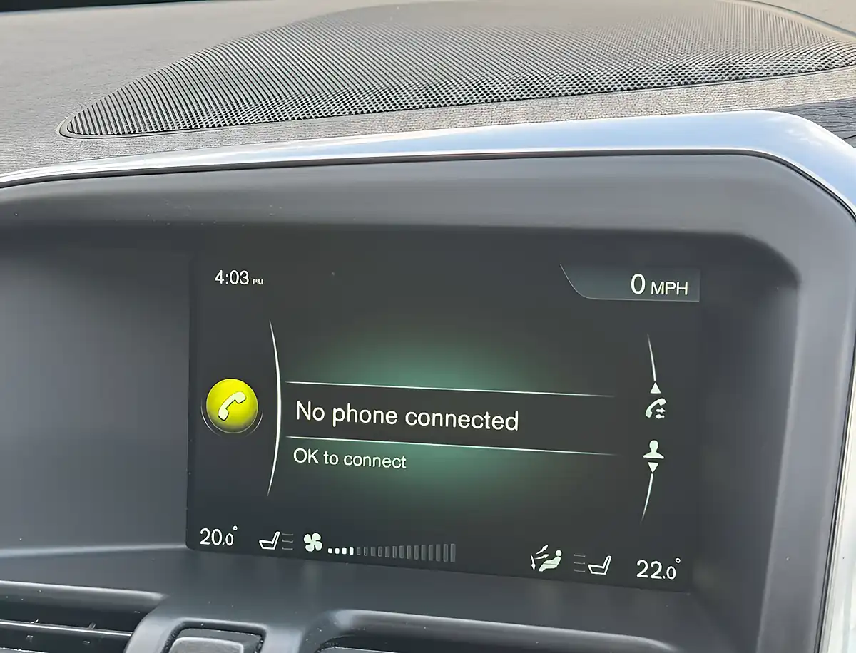 Used 2016 Volvo XC60 R-Design Luxury Nav Ice White - Interior and Exterior details 14