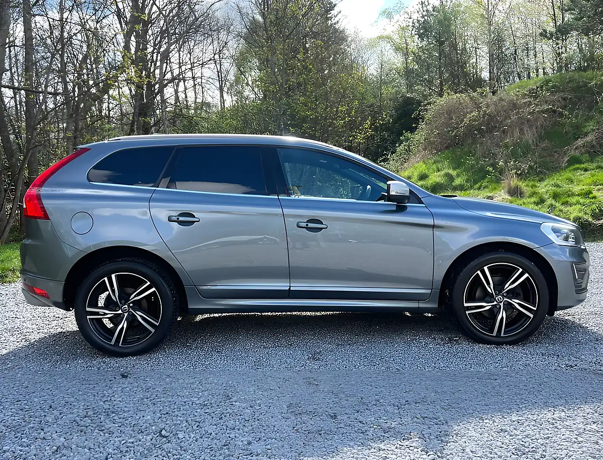 Used 2016 Volvo XC60 R-Design Luxury Nav Osmium Grey - Interior and Exterior details 2