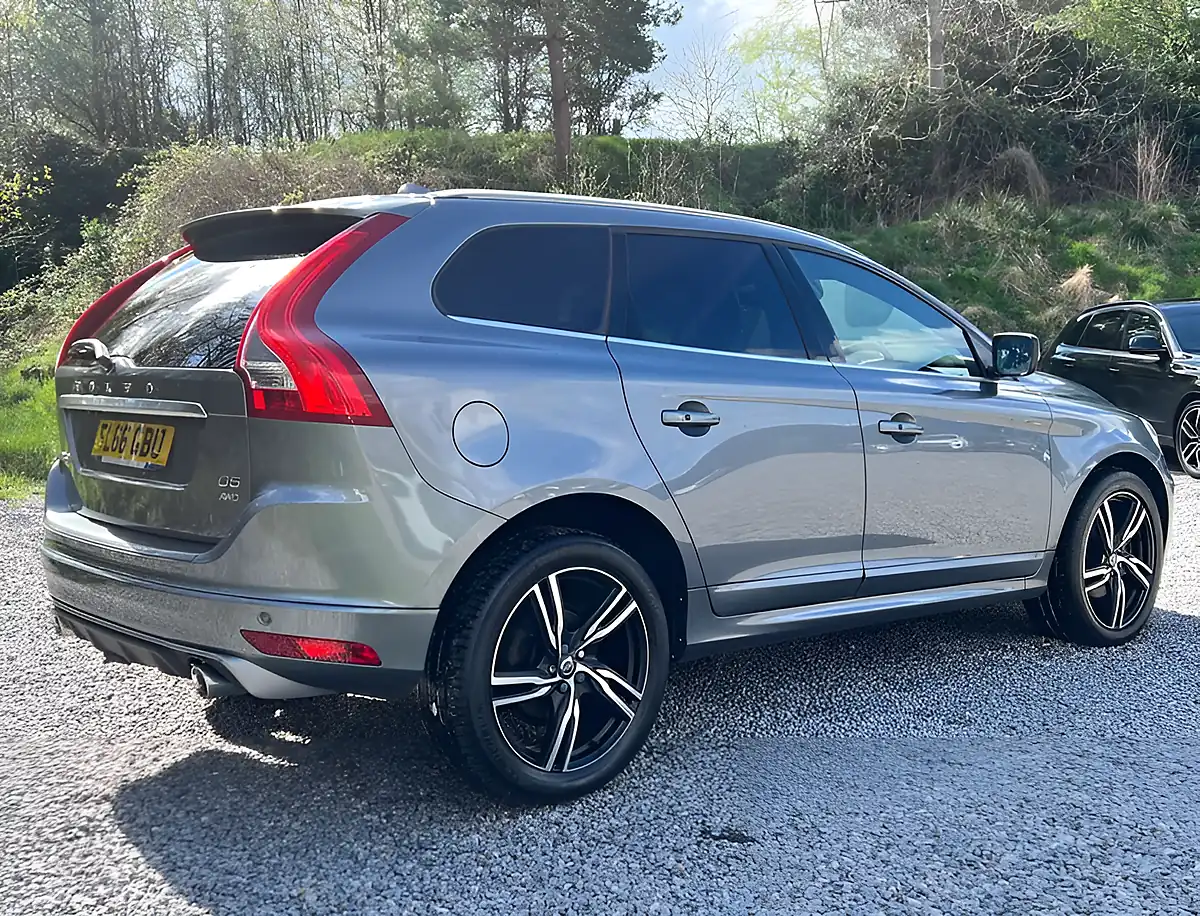 Used 2016 Volvo XC60 R-Design Luxury Nav Osmium Grey - Interior and Exterior details 3