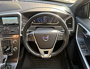 Used 2016 Volvo XC60 R-Design Luxury Nav Power Blue - Interior and Exterior details 11