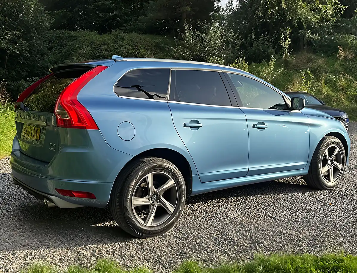 Used 2016 Volvo XC60 R-Design Luxury Nav Power Blue - Interior and Exterior details 3