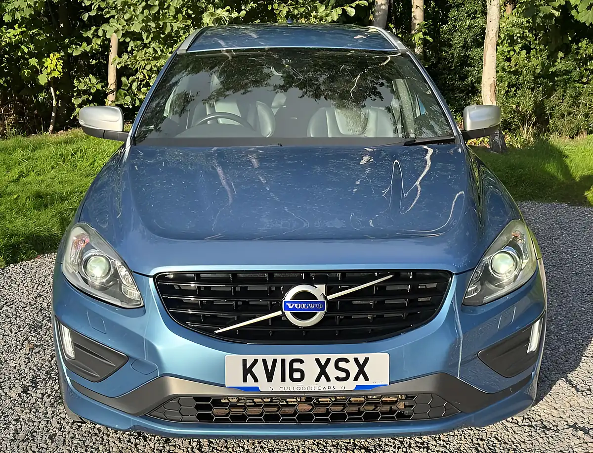 Used 2016 Volvo XC60 R-Design Luxury Nav Power Blue - Interior and Exterior details 8