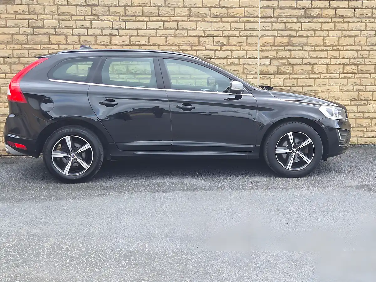 Used 2016 Volvo XC60 R-Design Nav Black - Interior and Exterior details 16