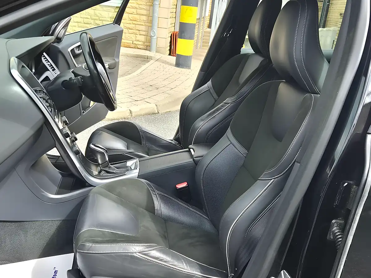 Used 2016 Volvo XC60 R-Design Nav Black - Interior and Exterior details 18