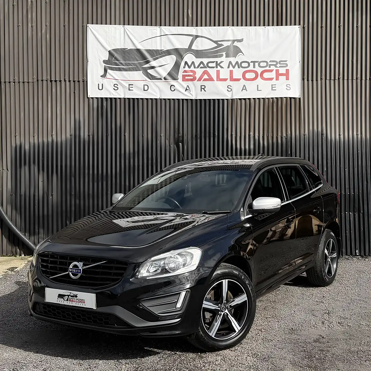 Used 2016 Volvo XC60 R-Design Nav Black - Interior and Exterior details 9