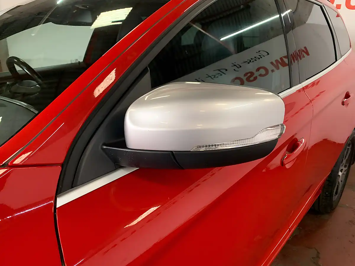 Used 2016 Volvo XC60 R-Design Nav Red - Interior and Exterior details 20