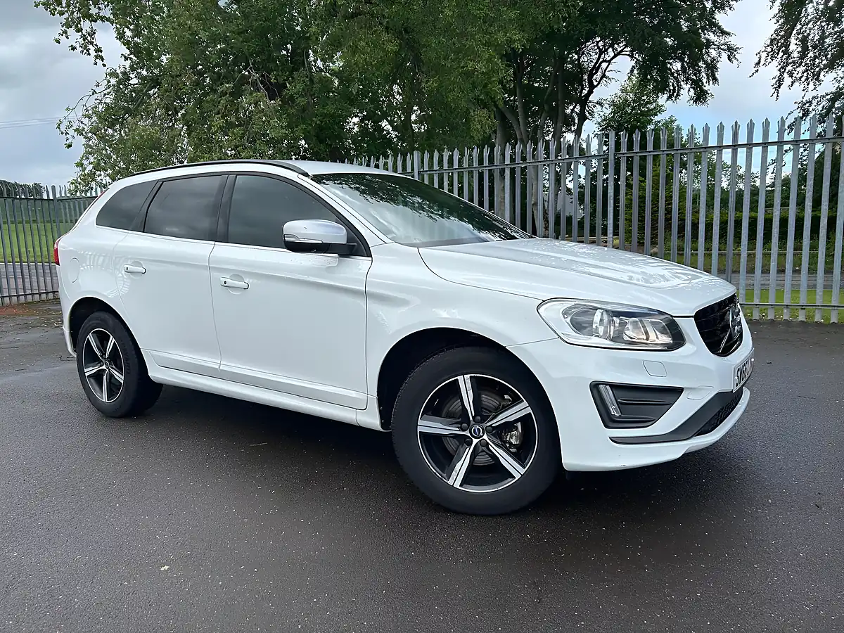 Used 2016 Volvo XC60 R-Design Nav White - Interior and Exterior details 3