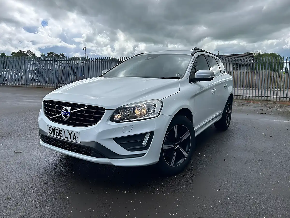 Used 2016 Volvo XC60 R-Design Nav White - Interior and Exterior details 6