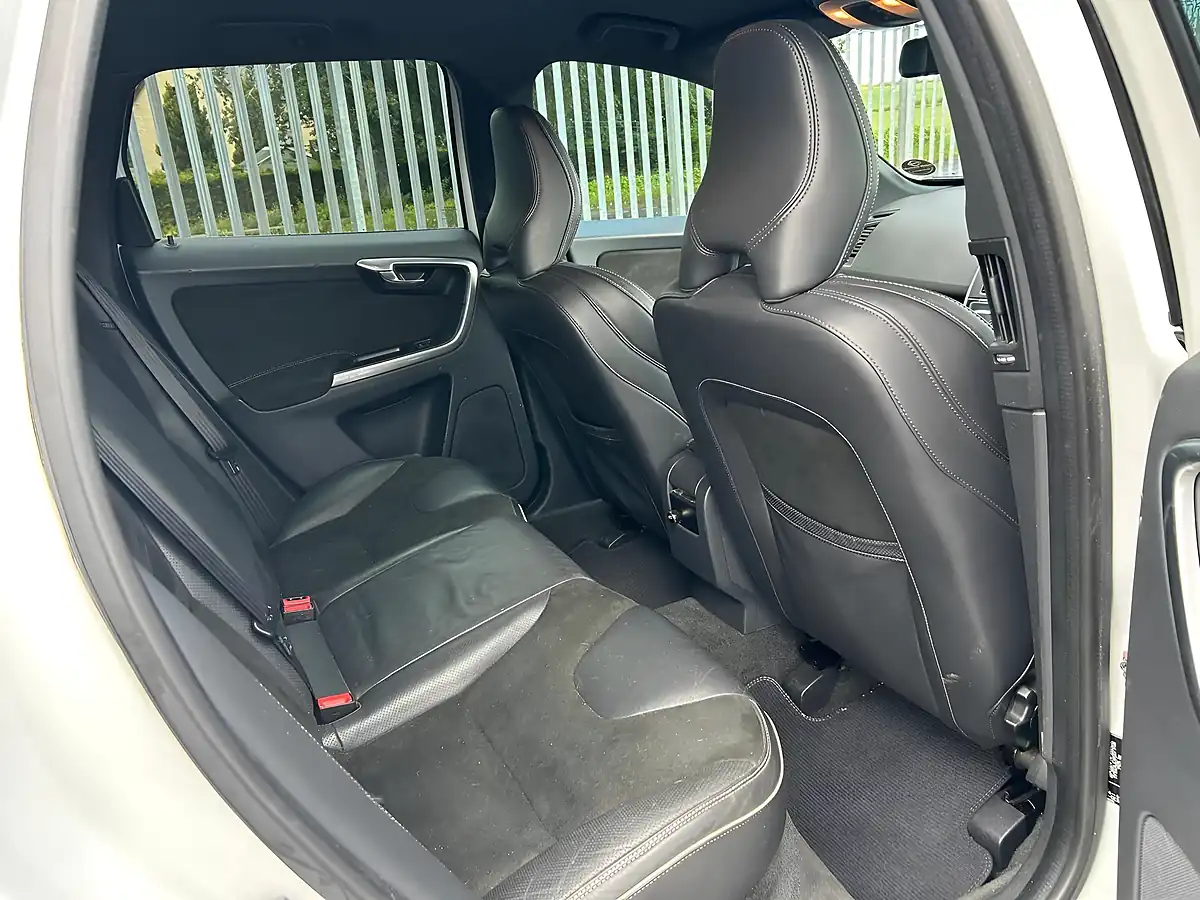 Used 2016 Volvo XC60 R-Design Nav White - Interior and Exterior details 8