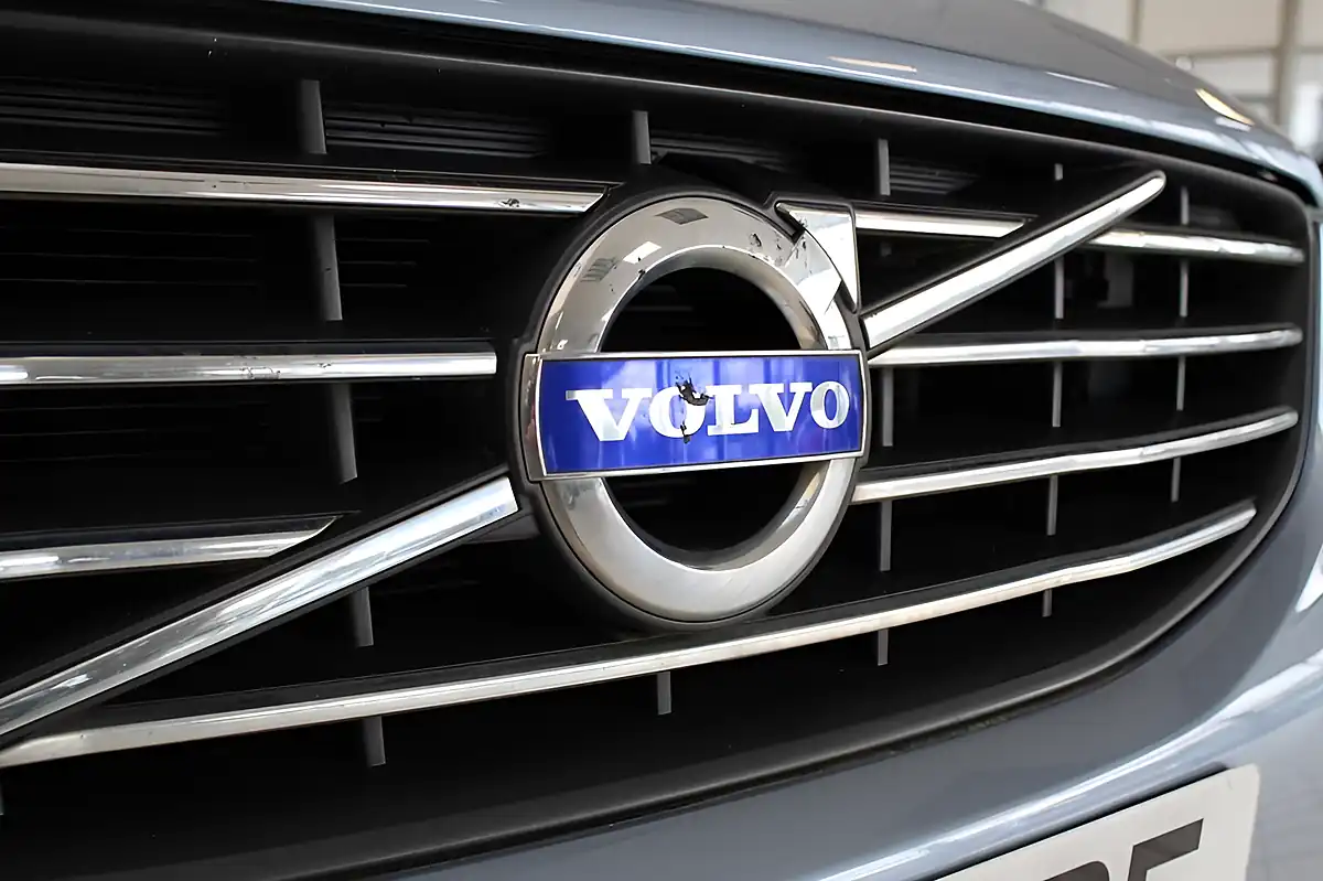 Used 2016 Volvo XC60 Se Lux Nav Blue - Interior and Exterior details 5