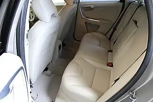 Used 2016 Volvo XC60 Se Lux Nav Gold - Interior and Exterior details 16