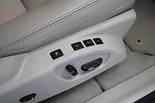Used 2016 Volvo XC60 Se Lux Nav Gold - Interior and Exterior details 18