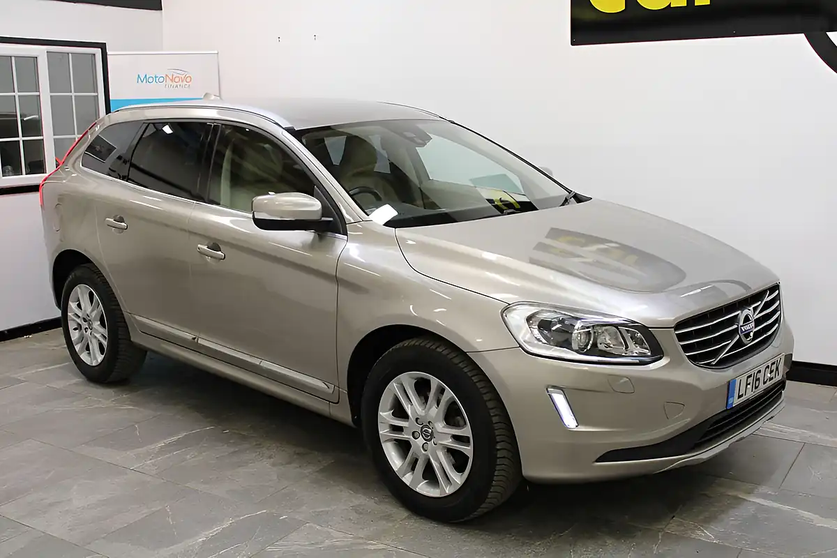 Used 2016 Volvo XC60 Se Lux Nav Gold - Interior and Exterior details 5