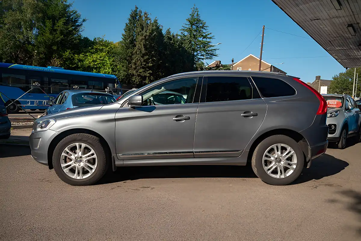 Used 2016 Volvo XC60 Se Lux Nav Osmium Grey - Interior and Exterior details 5
