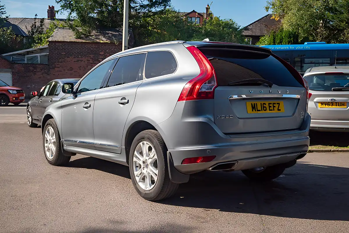 Used 2016 Volvo XC60 Se Lux Nav Osmium Grey - Interior and Exterior details 6