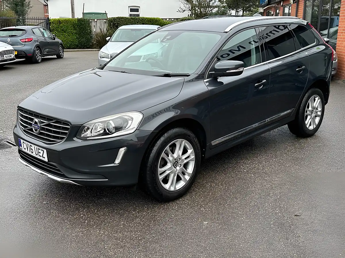 Used 2016 Volvo XC60 Se Lux Nav Saville Grey - Interior and Exterior details 3