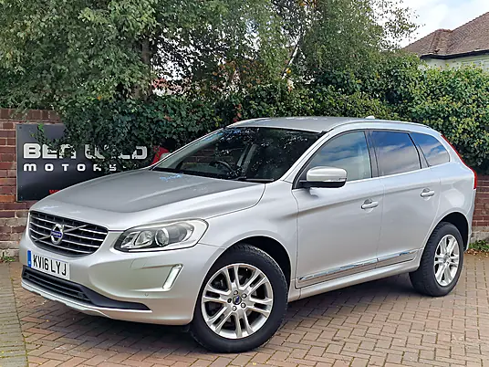 2016 Volvo XC60 SE Lux D5