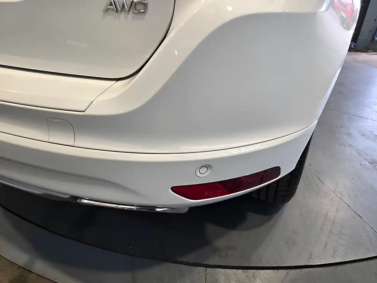 Used 2016 Volvo XC60 Se Lux Nav White - Interior and Exterior details 11