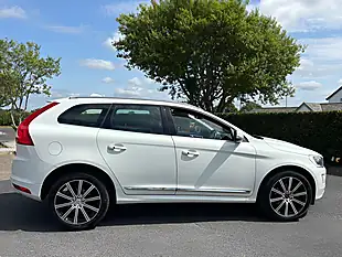 Used 2016 Volvo XC60 Se Lux Nav White - Interior and Exterior details 5