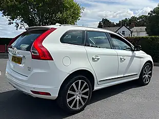 Used 2016 Volvo XC60 Se Lux Nav White - Interior and Exterior details 7