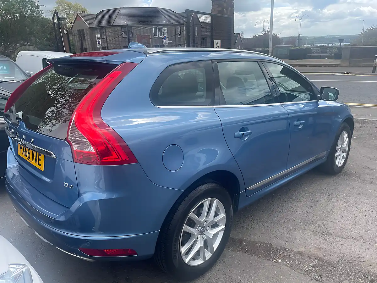 Used 2016 Volvo XC60 Se Luxury Nav Blue - Interior and Exterior details 4
