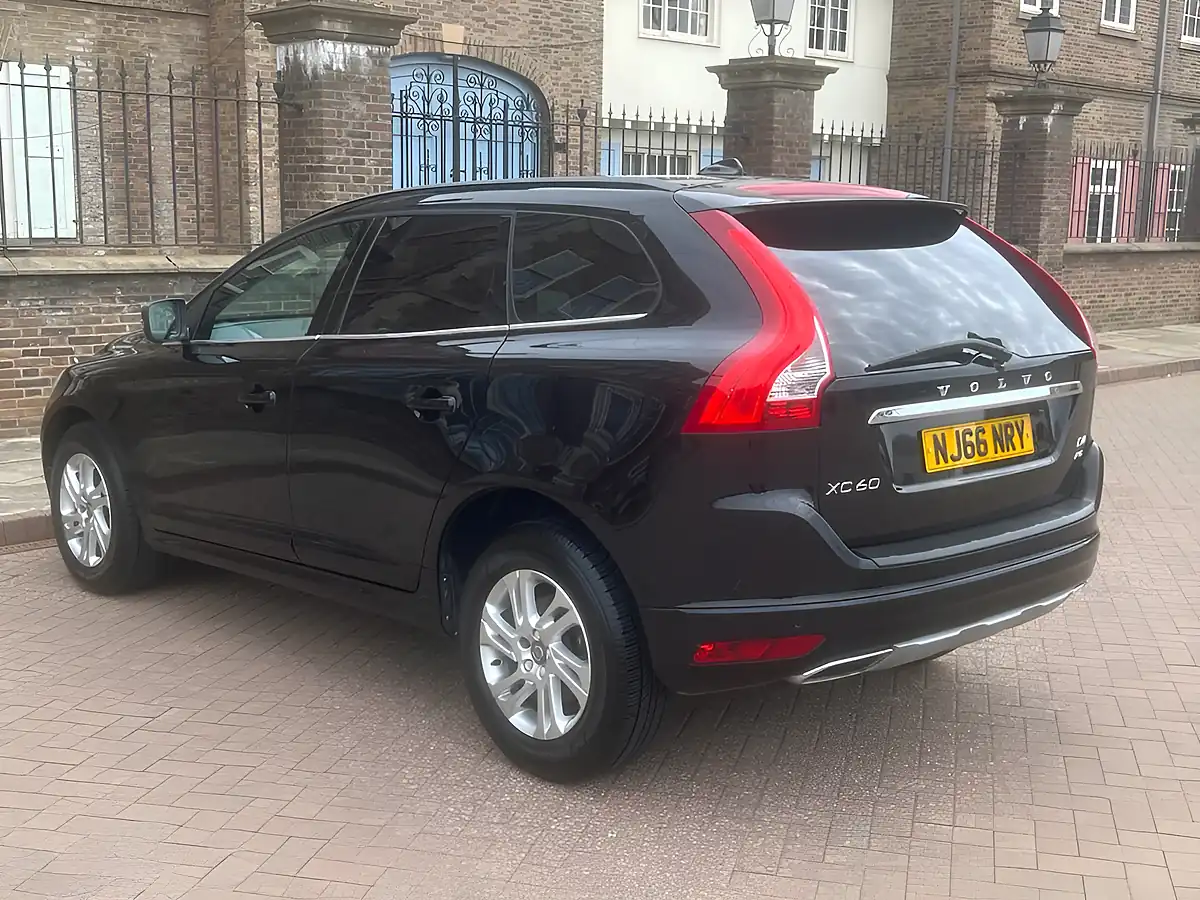 Used 2016 Volvo XC60 Se Nav Black - Interior and Exterior details 18