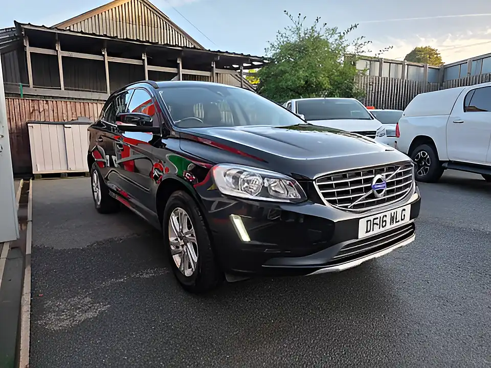Used 2016 Volvo XC60 Se Nav Black - Interior and Exterior details 3