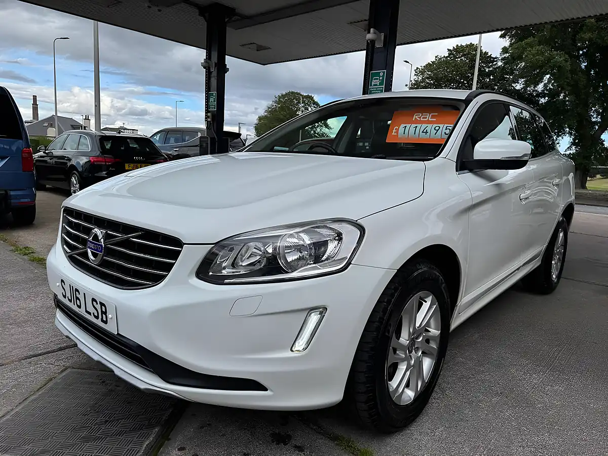Used 2016 Volvo XC60 Se Nav White - Interior and Exterior details 6