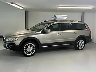Used 2016 Volvo XC70 Se Lux Gold - Interior and Exterior details 6