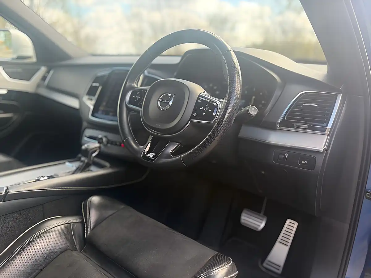 Used 2016 Volvo XC90 Bursting Blue - Interior and Exterior details 11