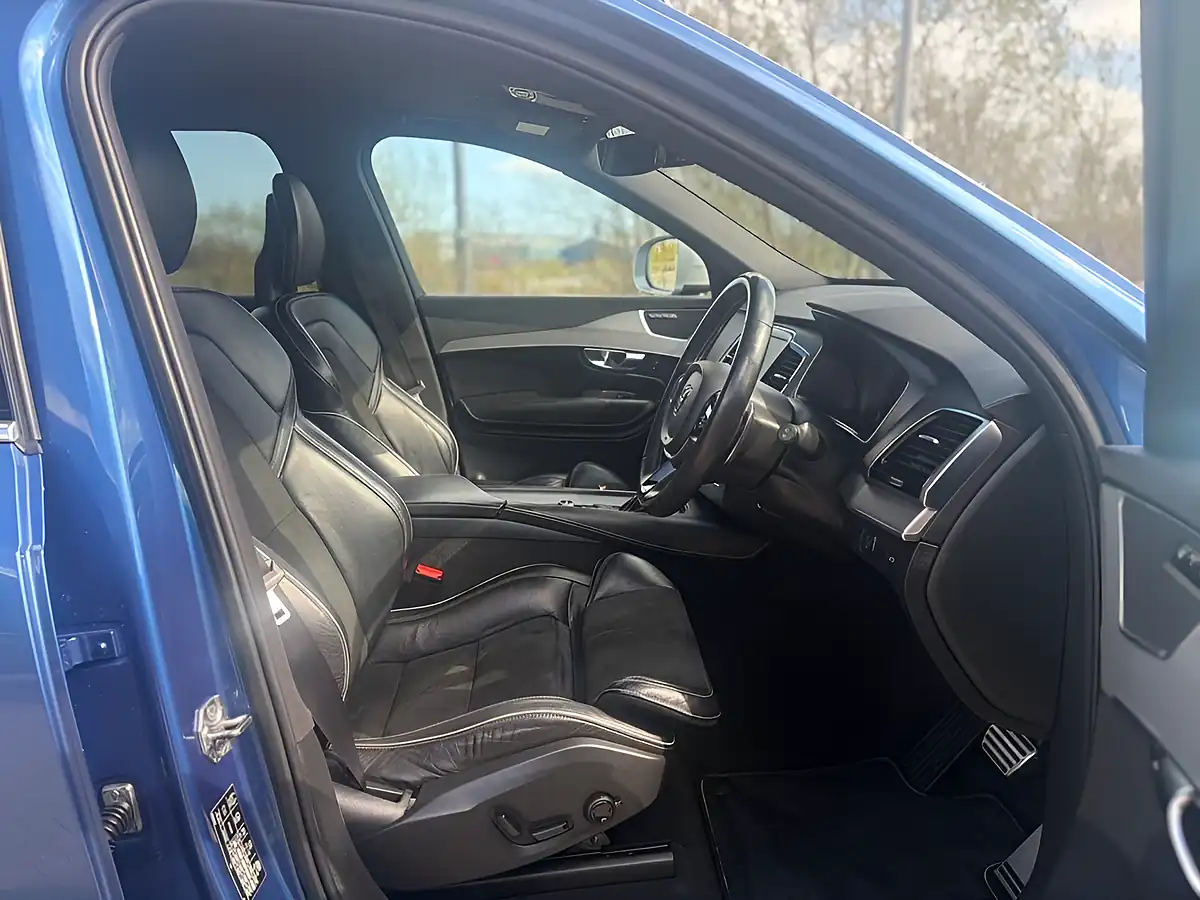 Used 2016 Volvo XC90 Bursting Blue - Interior and Exterior details 14