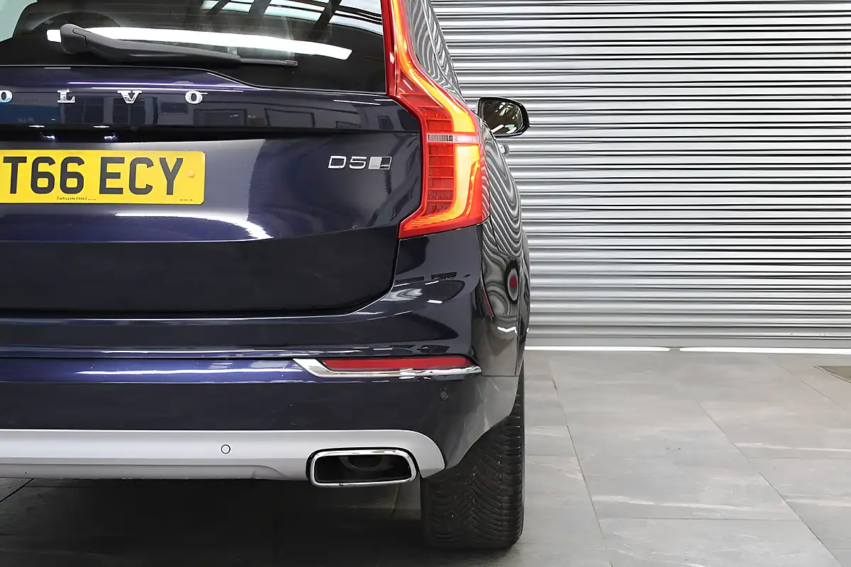 Used 2016 Volvo XC90 Inscription Blue - Interior and Exterior details 10