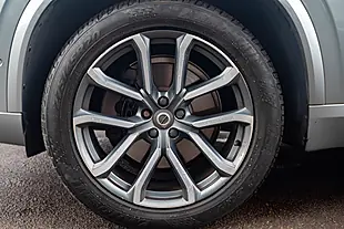 Used 2016 Volvo XC90 Inscription Electric Silver - Interior and Exterior details 10