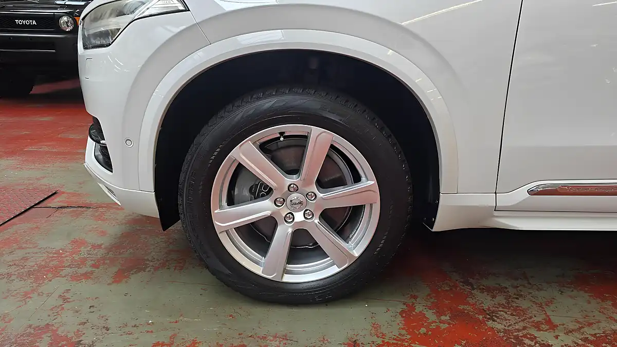 Used 2016 Volvo XC90 Inscription Geartronic 4WD Polestar White - Interior and Exterior details 20