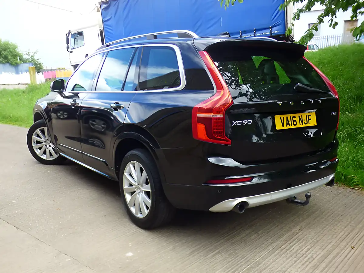 Used 2016 Volvo XC90 Momentum Black - Interior and Exterior details 15