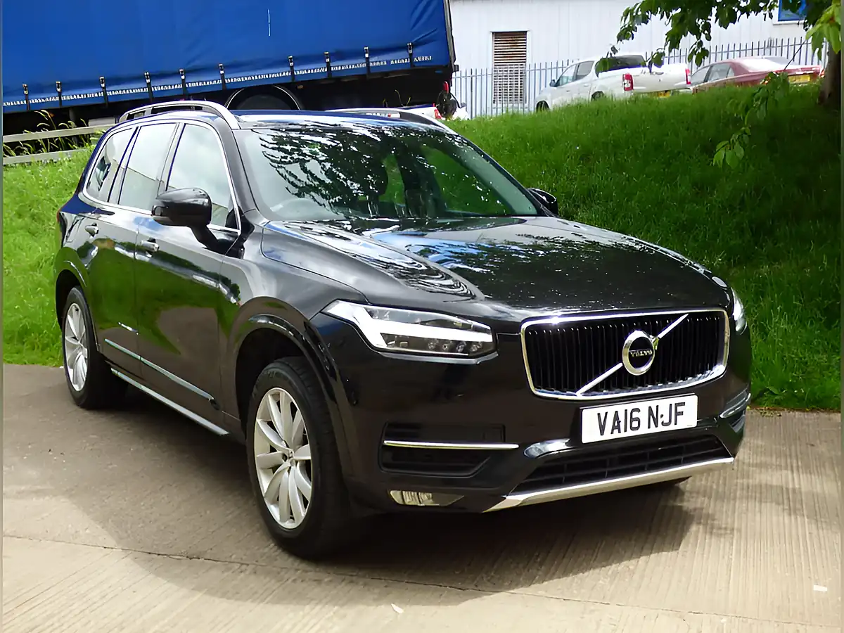 Used 2016 Volvo XC90 Momentum Black - Interior and Exterior details 4