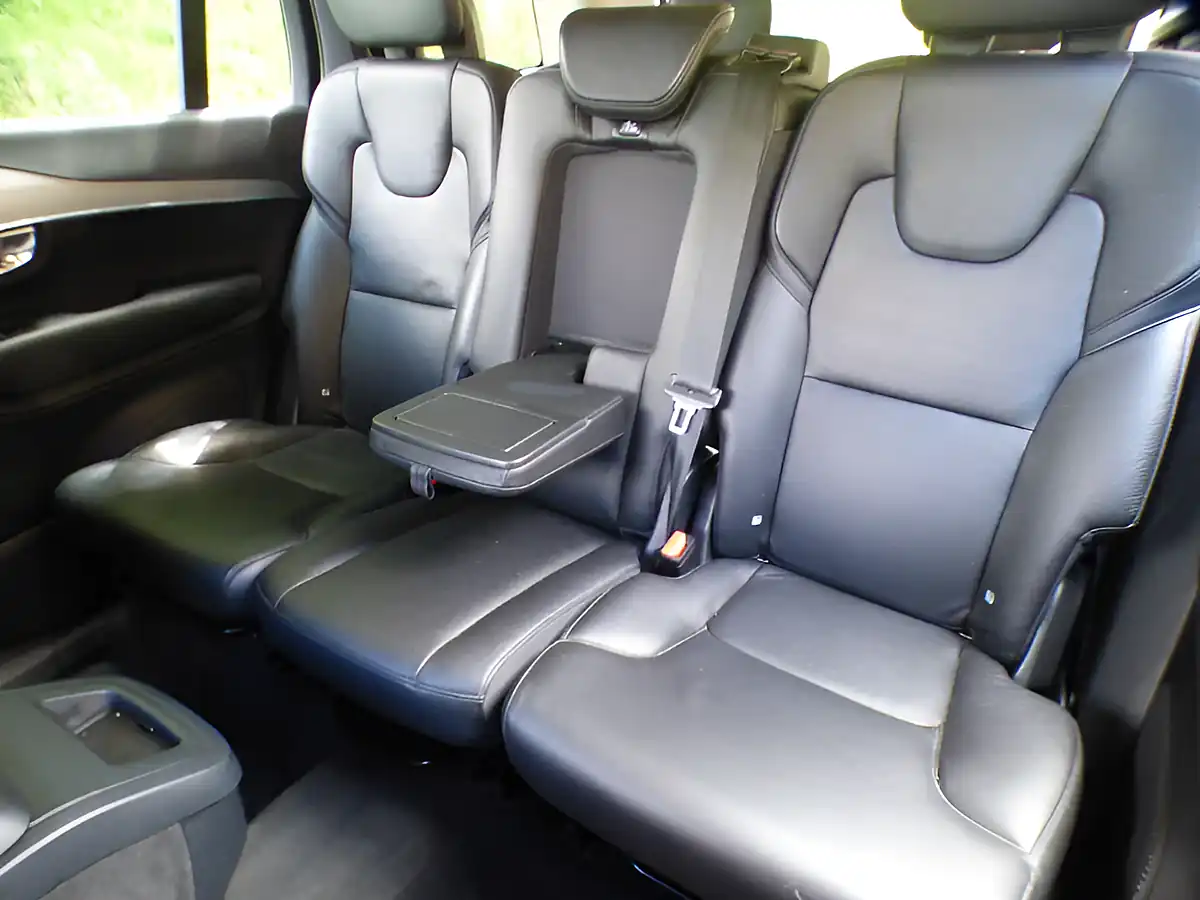 Used 2016 Volvo XC90 Momentum Black - Interior and Exterior details 9