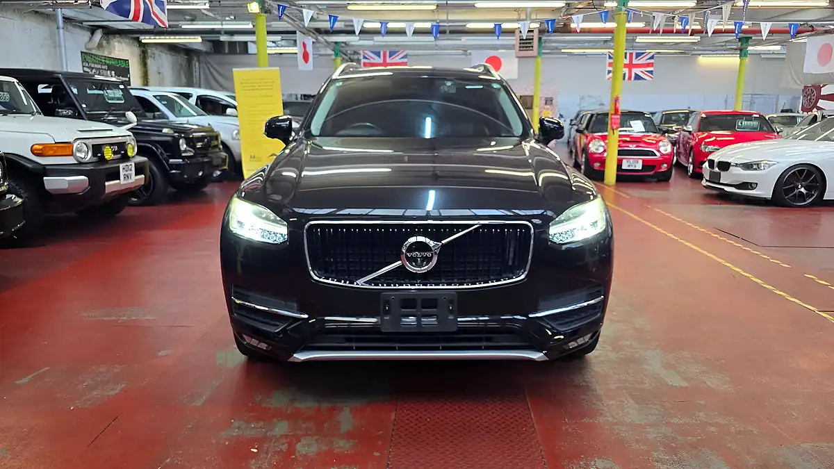 Used 2016 Volvo XC90 Momentum Black - Interior and Exterior details 2