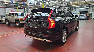 Used 2016 Volvo XC90 Momentum Black - Interior and Exterior details 3