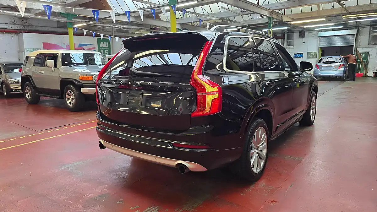 Used 2016 Volvo XC90 Momentum Black - Interior and Exterior details 3