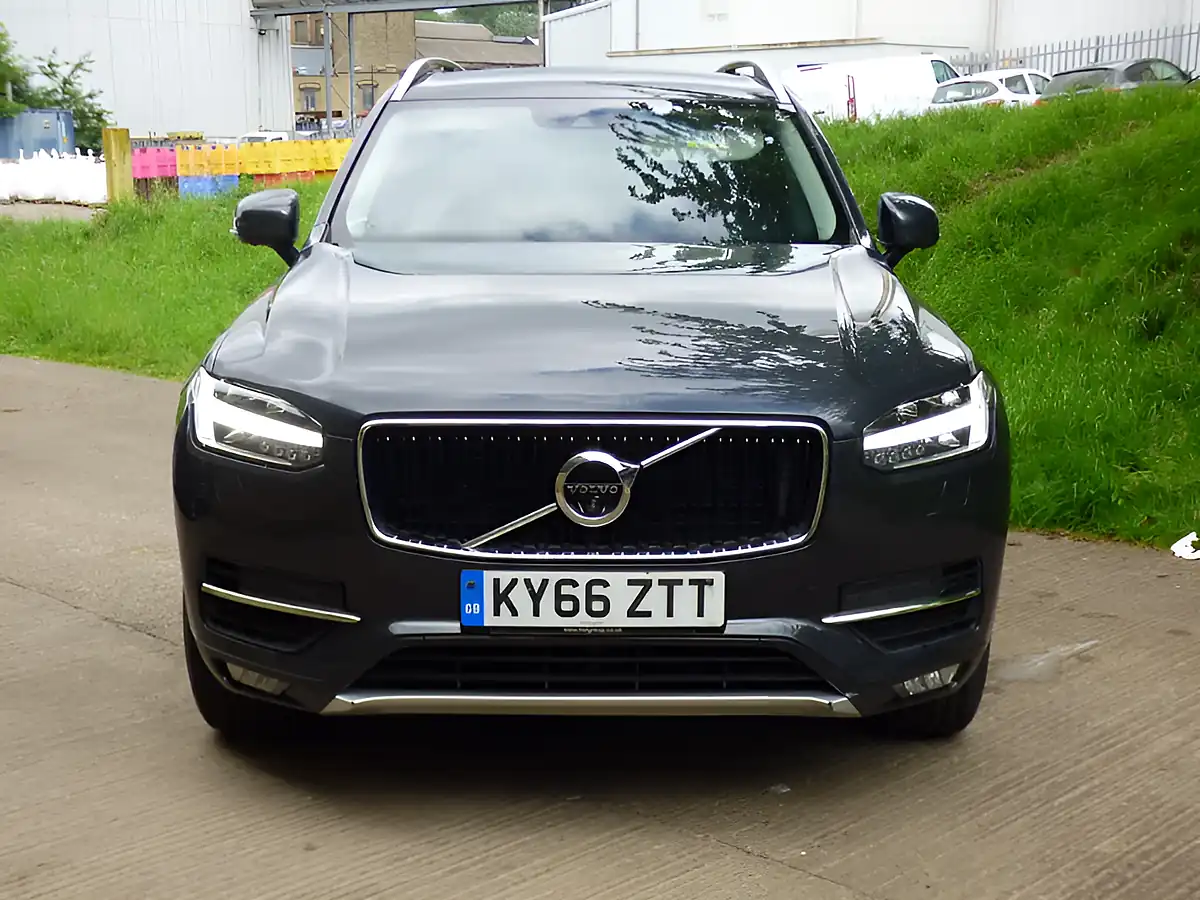 Used 2016 Volvo XC90 Momentum Grey - Interior and Exterior details 7
