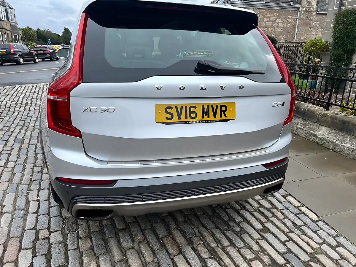Used 2016 Volvo XC90 Momentum Silver - Interior and Exterior details 11
