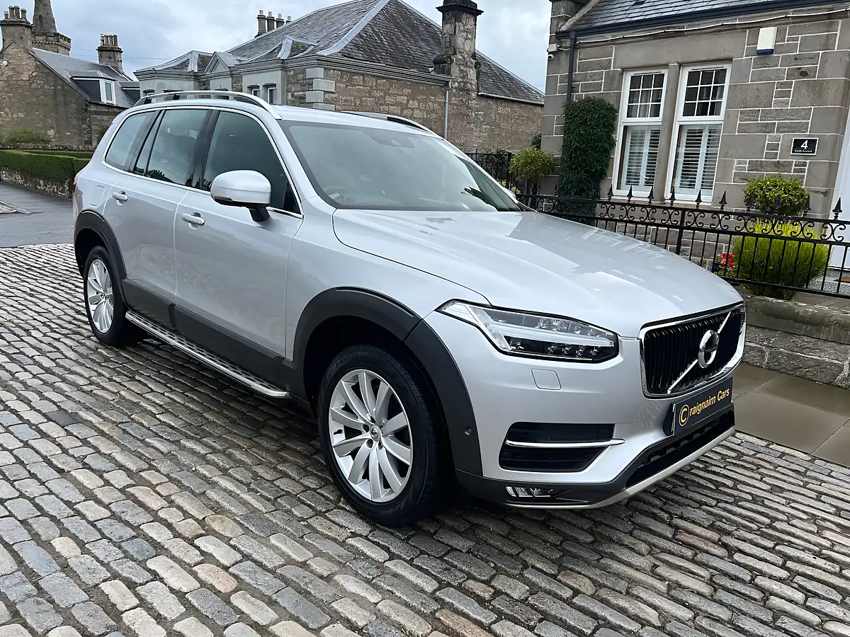 Used 2016 Volvo XC90 Momentum Silver - Interior and Exterior details 3