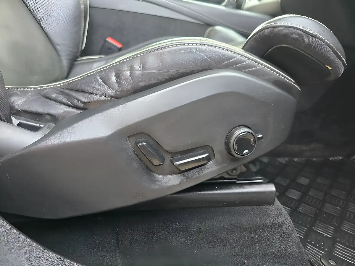 Used 2016 Volvo Xc90 R-Design Black - Interior and Exterior details 15