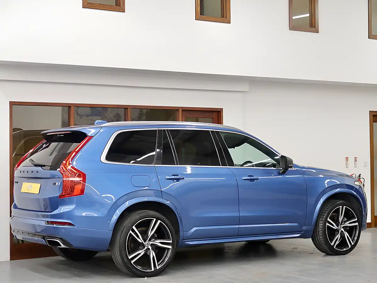Used 2016 Volvo XC90 R-Design Blue - Interior and Exterior details 11
