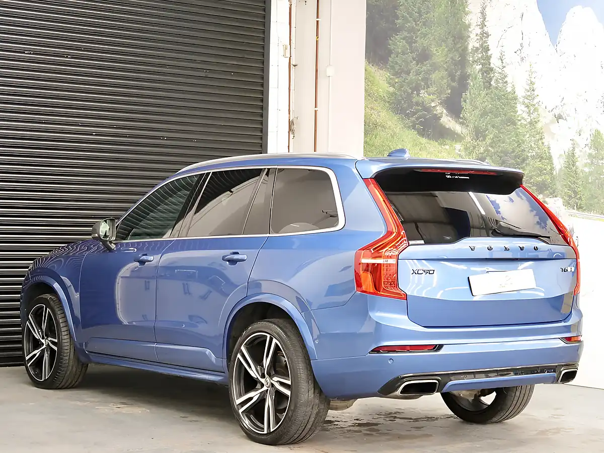 Used 2016 Volvo XC90 R-Design Blue - Interior and Exterior details 8