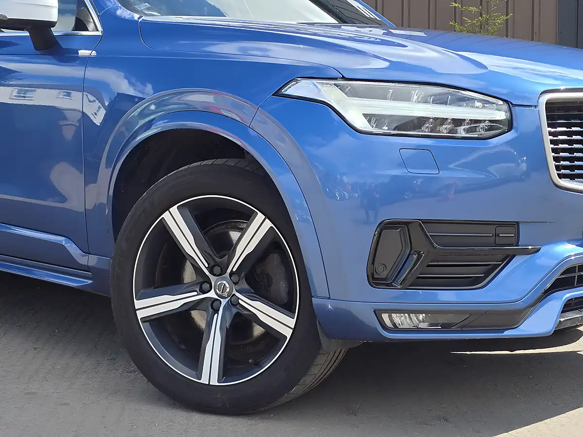 Used 2016 Volvo XC90 R-Design Blue - Interior and Exterior details 3