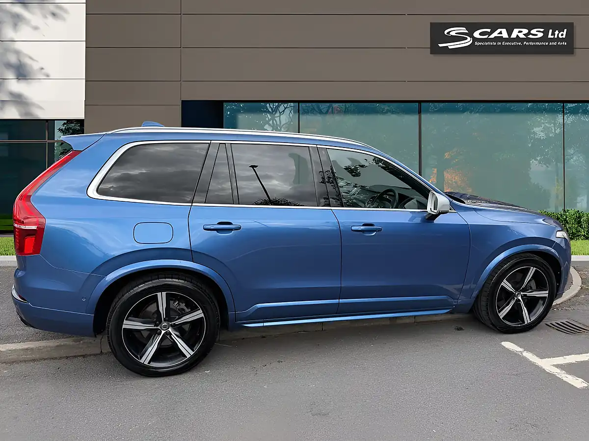 Used 2016 Volvo XC90 R-Design Blue - Interior and Exterior details 7