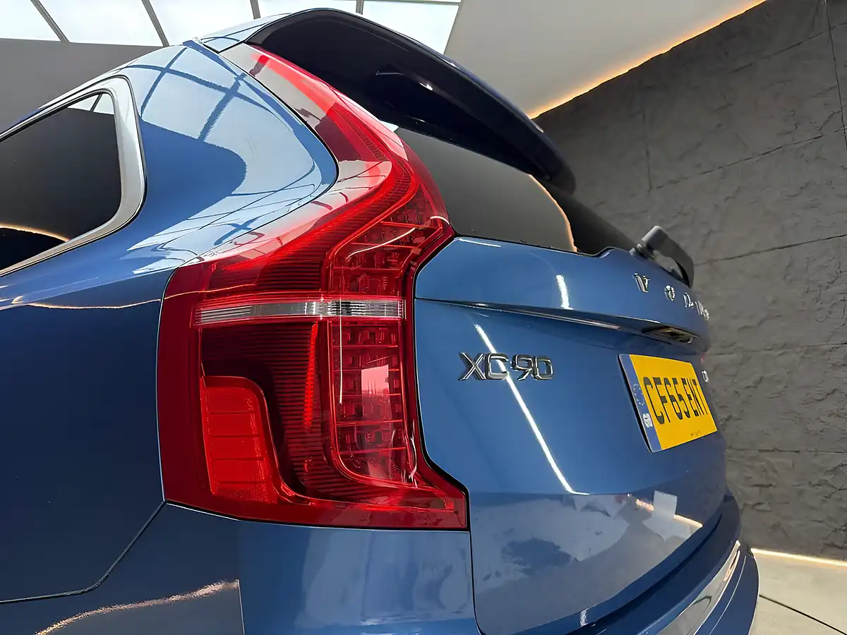 Used 2016 Volvo XC90 R-Design Bursting Blue - Interior and Exterior details 17